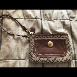 Wristlet